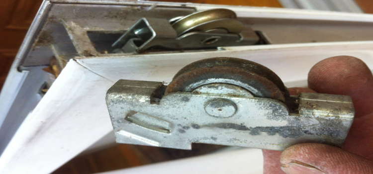 screen door roller repair in Carson